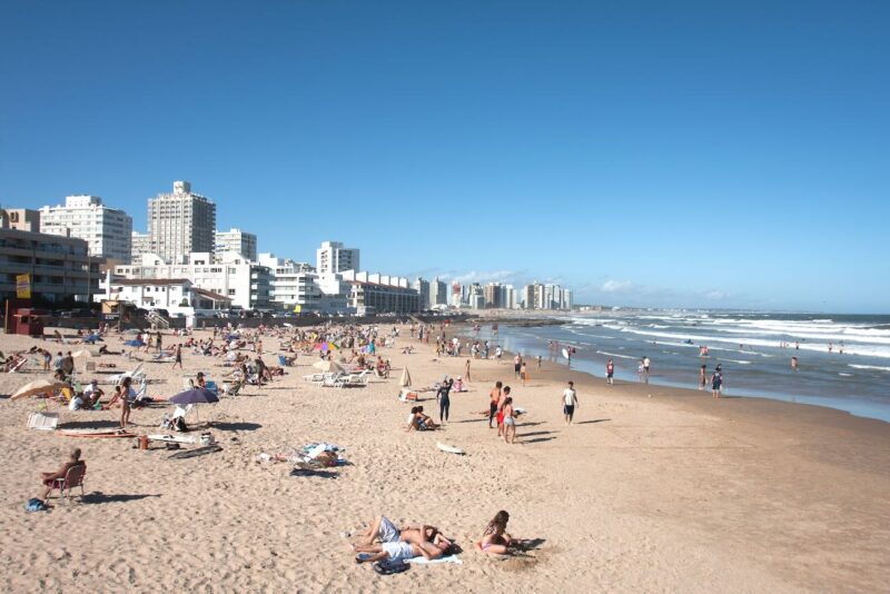 Playa Mansa, cerca de Aidy Wills, en Punta del Este