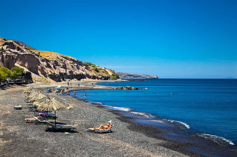 D&oacute;nde alojarse en Santorini; Karterados, sol y playa y tranquilidad