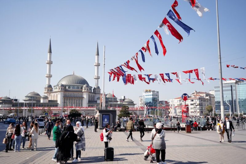 Plaza Taksim y alrededores, &aacute;rea comercial y de ocio muy bien comunicada