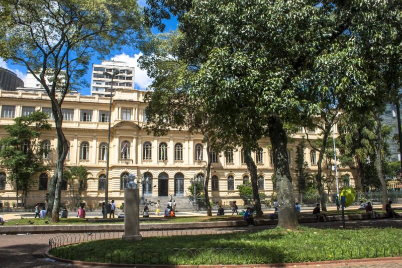 Plaza de la Rep&uacute;blica