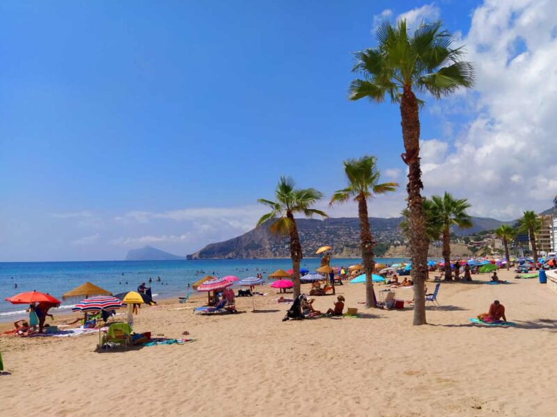 Albufereta, para alojarse en Alicante en la playa